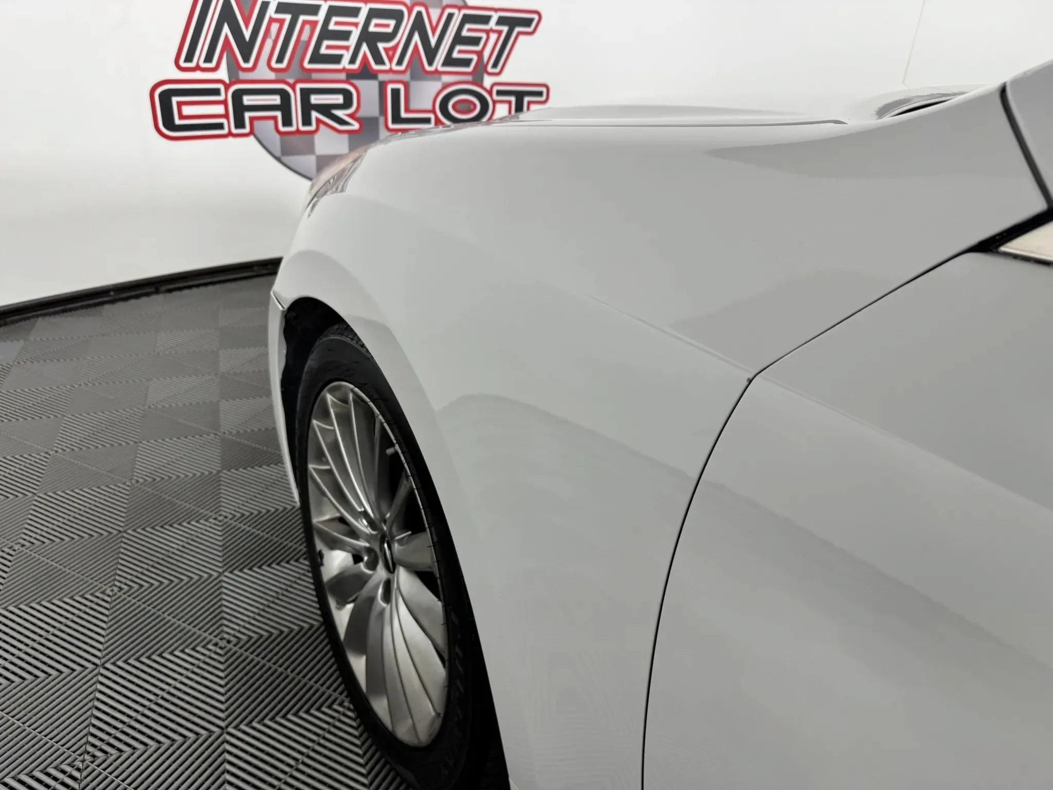 Used 2014 Hyundai Equus Signature RWD image 25
