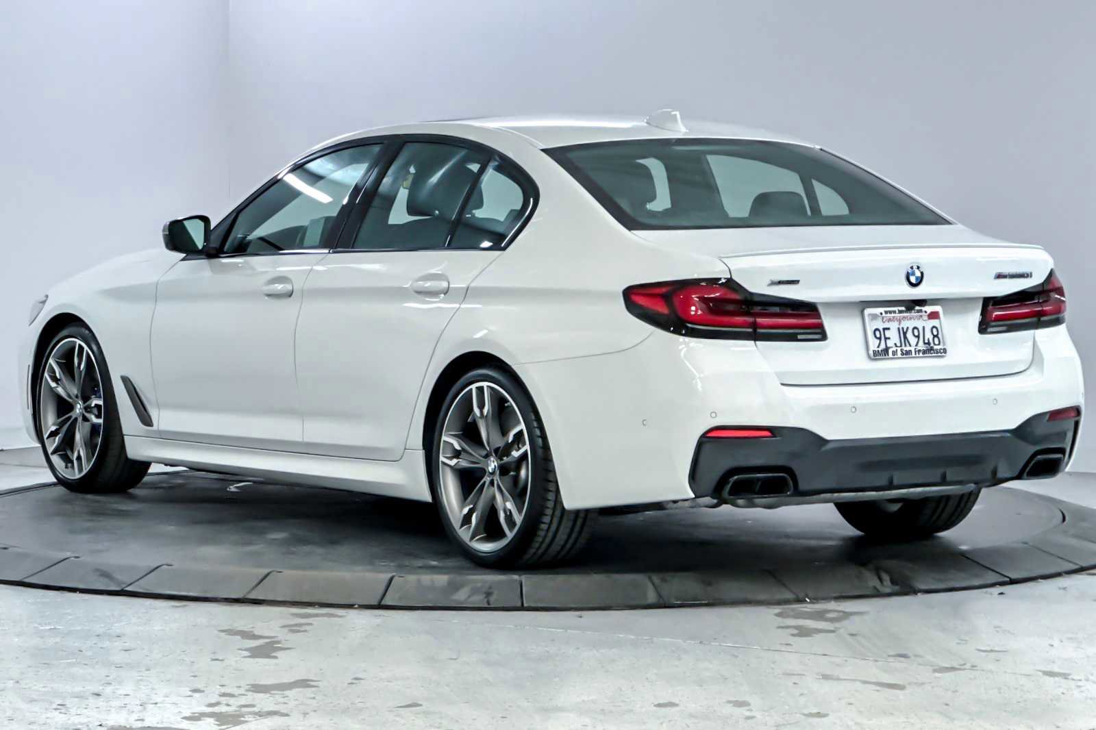 Used 2023 BMW M550i xDrive image 6