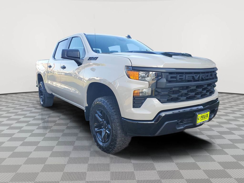 New 2026 Chevrolet Silverado 1500 Custom Trail Boss w/ Dark Appearance Package image 2