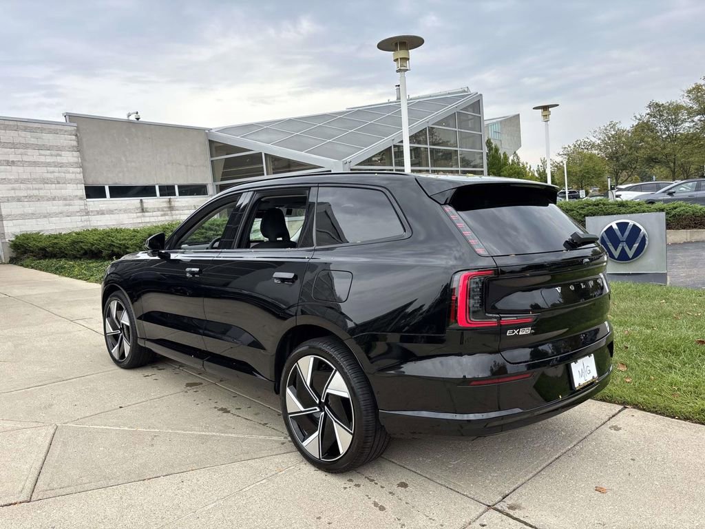 New 2025 Volvo EX90 Ultra w/ Protection Package Premier image 5