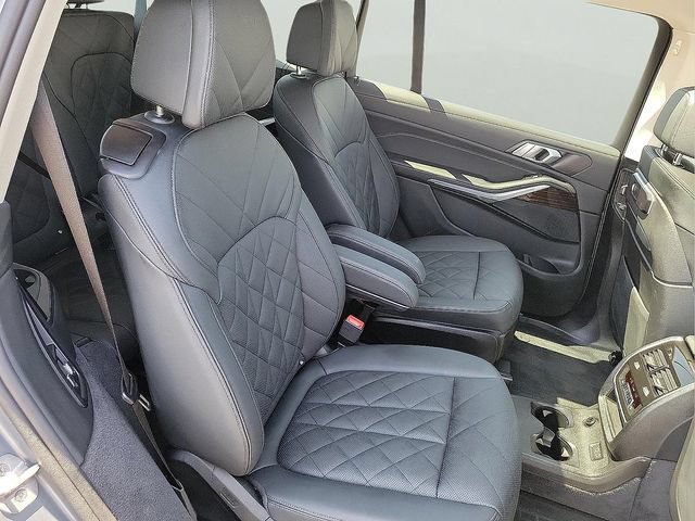 Certified 2026 BMW X7 xDrive40i AWD/4WD image 16