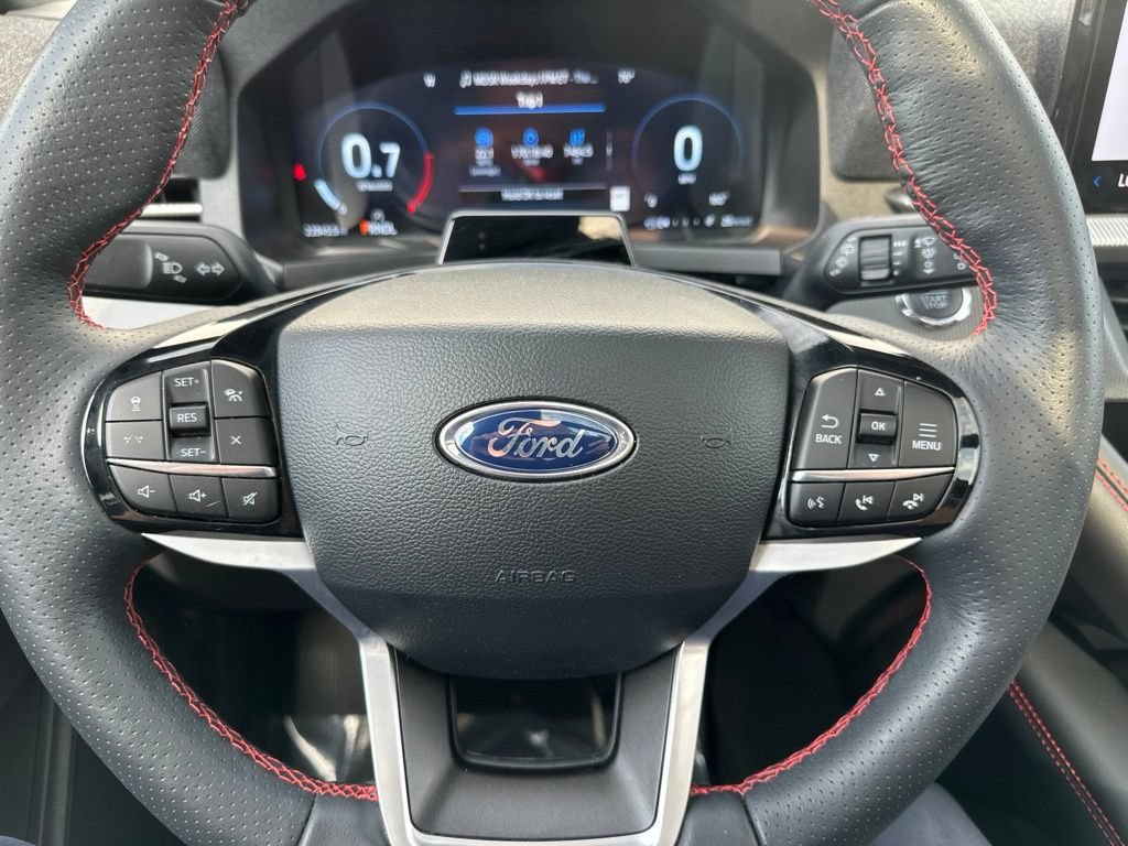 Certified 2025 Ford Explorer ST-Line w/ Premium Package AWD/4WD image 39
