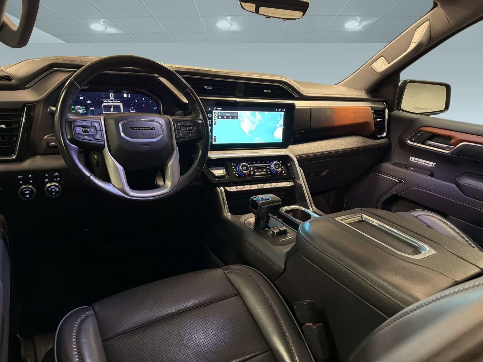 Used 2022 GMC Sierra 1500 Denali w/ Denali Reserve Package AWD/4WD image 27