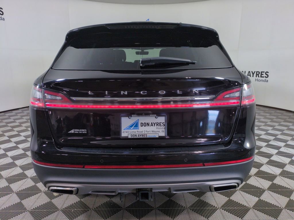 Used 2022 Lincoln Nautilus Reserve w/ Equipment Group 202A image 4