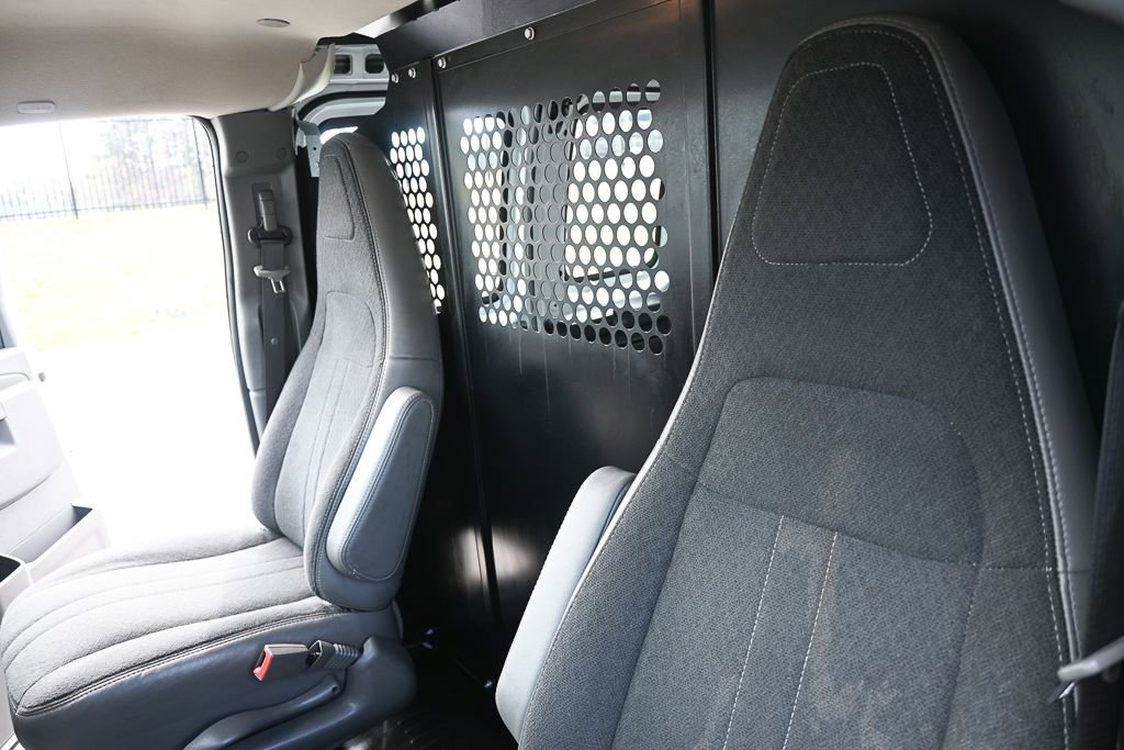 Used 2024 Chevrolet Express 2500 w/ Driver Convenience Package image 5