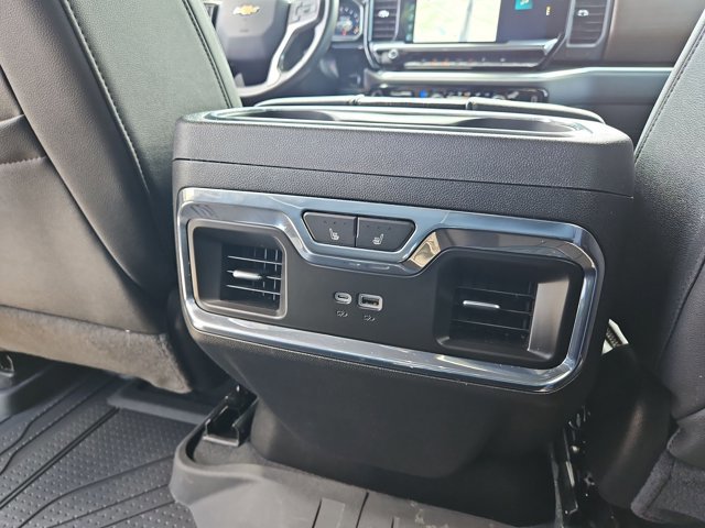 Used 2024 Chevrolet Silverado 1500 High Country w/ High Country Premium Package RWD image 17