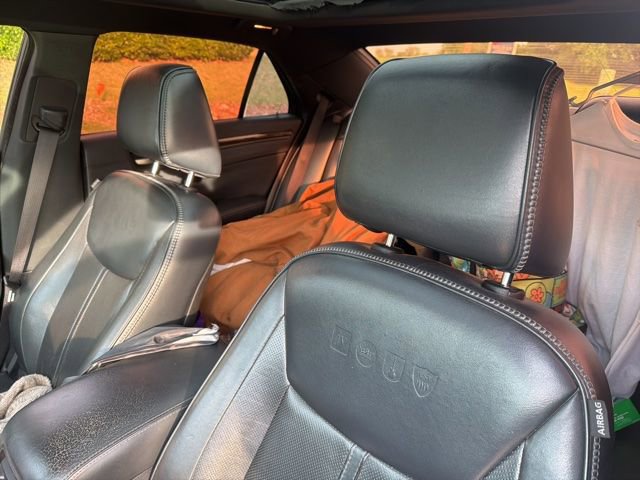 Used 2013 Chrysler 300 C RWD image 9