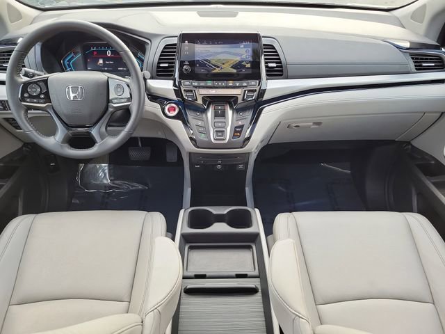 Certified 2024 Honda Odyssey Touring image 14