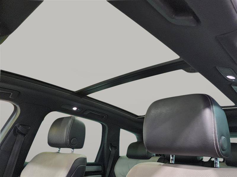 Used 2017 Volkswagen Touareg Wolfsburg Edition AWD/4WD image 29