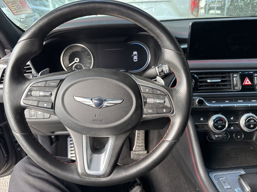 Used 2022 Genesis G70 3.3T image 5