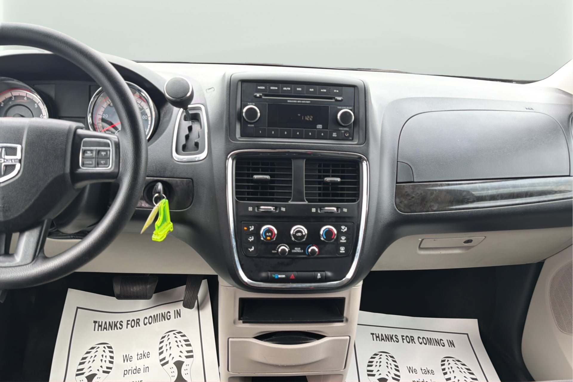 Used 2017 Dodge Grand Caravan SE FWD image 15