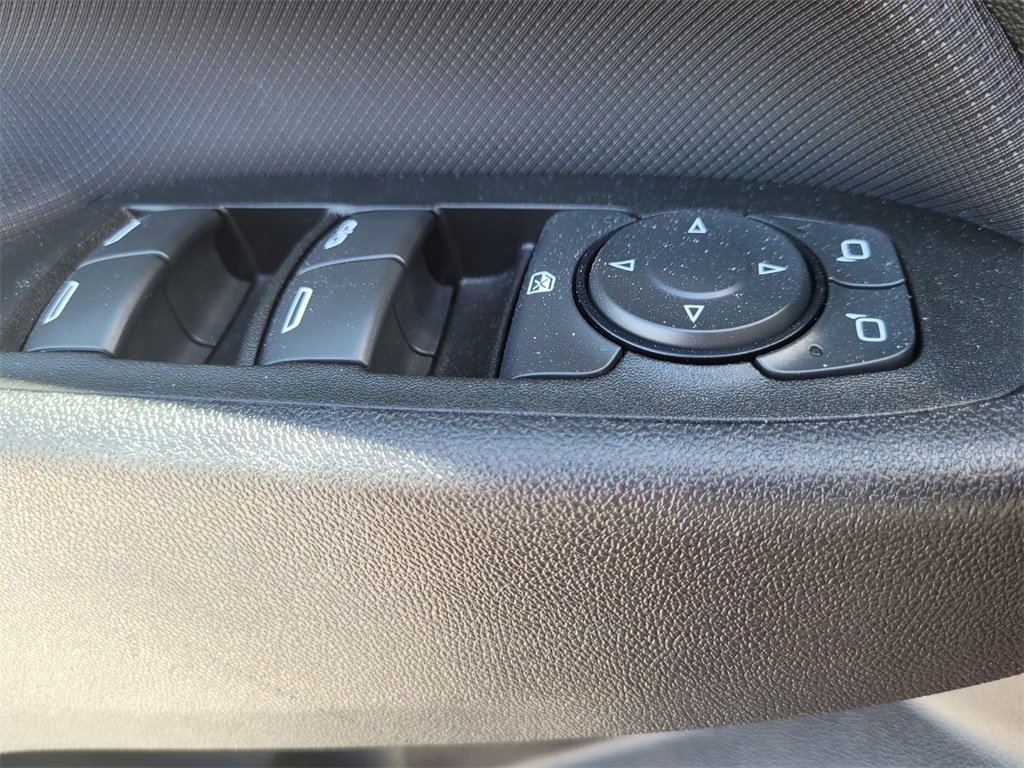 Used 2022 Chevrolet Equinox RS w/ RS Leather Package image 29