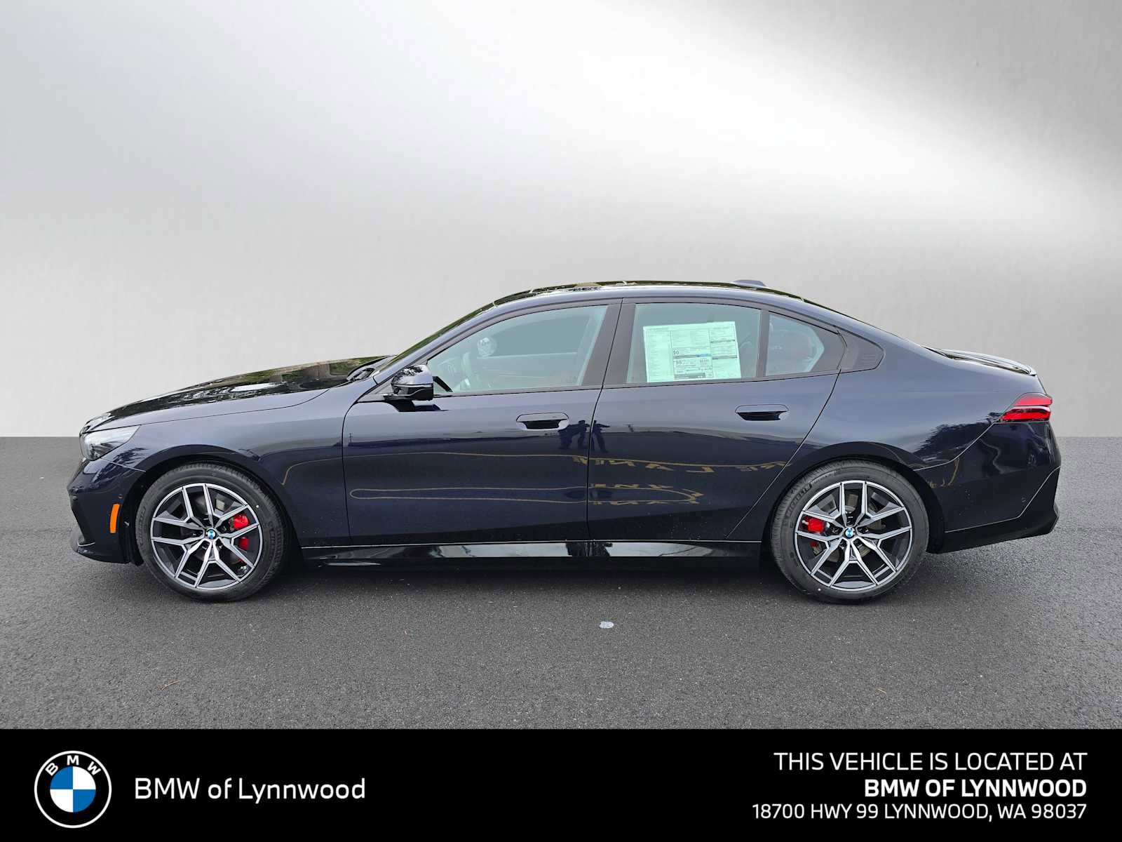 New 2026 BMW i5 eDrive40 w/ M Sport Package AWD/4WD image 6