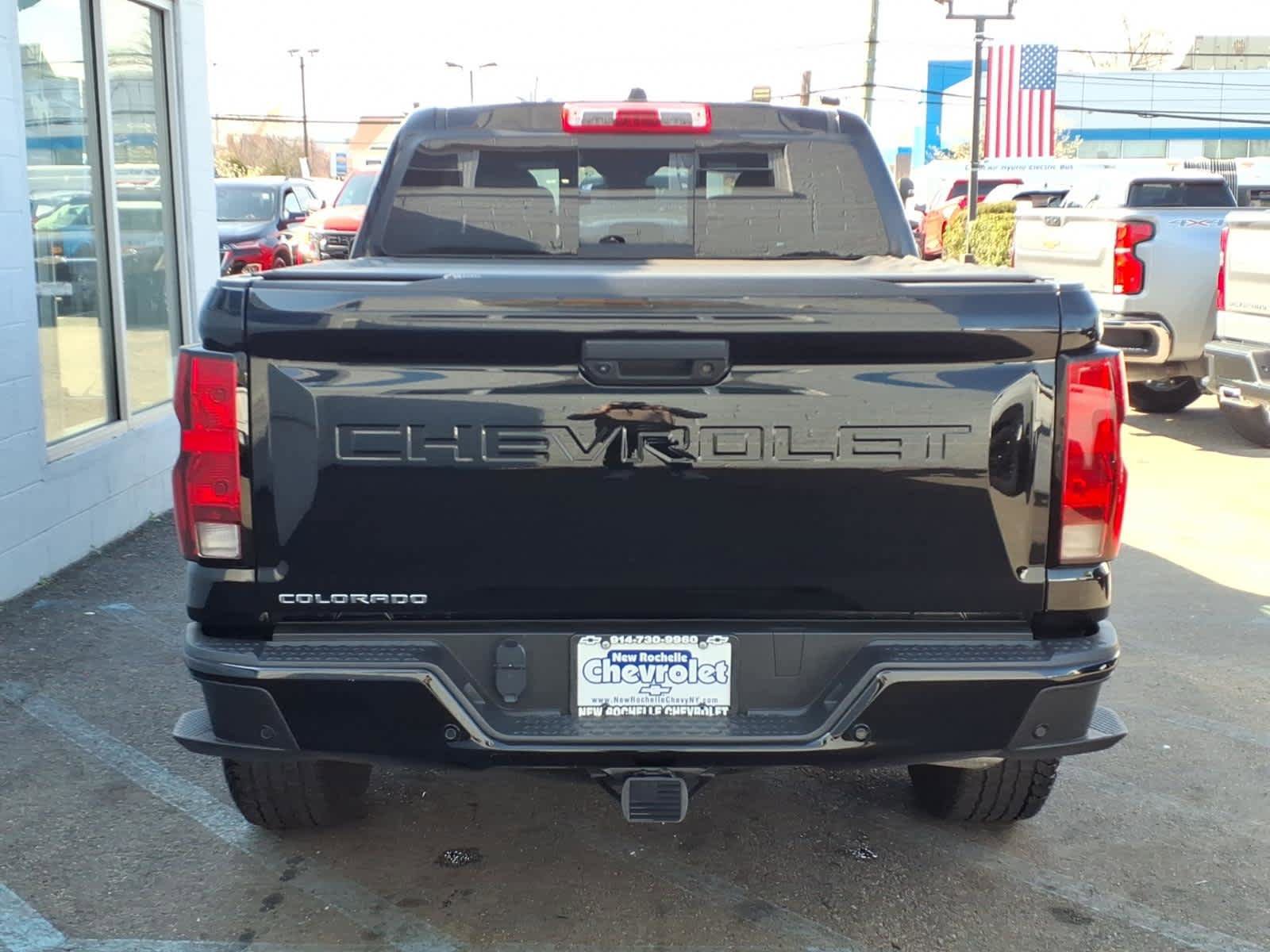 Used 2023 Chevrolet Colorado Trail Boss w/ Advanced Trailering Package AWD/4WD image 5