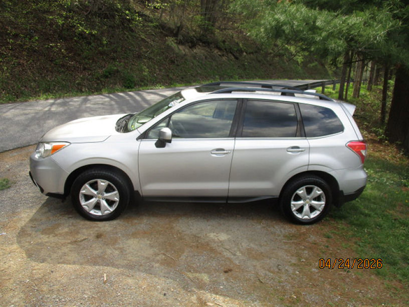 Used 2016 Subaru Forester 2.5i Limited AWD/4WD image 3