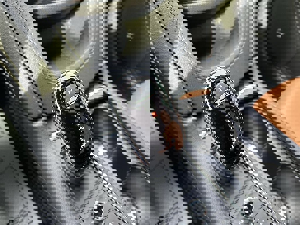 Certified 2025 Cadillac XT5 Premium Luxury w/ LPO, Floor Liner Package image 19