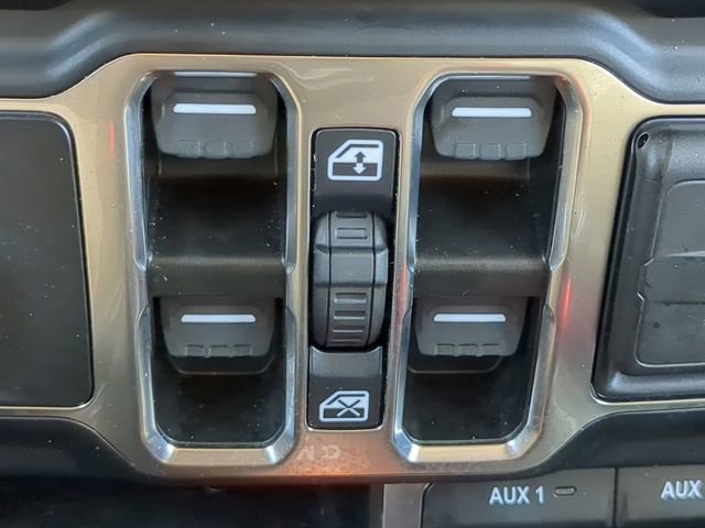 Certified 2023 Jeep Wrangler Sahara w/ Dual Top Group image 27