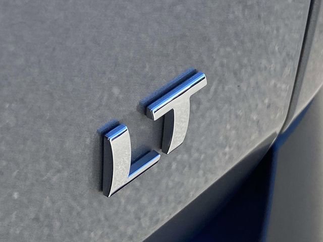 Used 2021 Chevrolet Traverse LT image 10