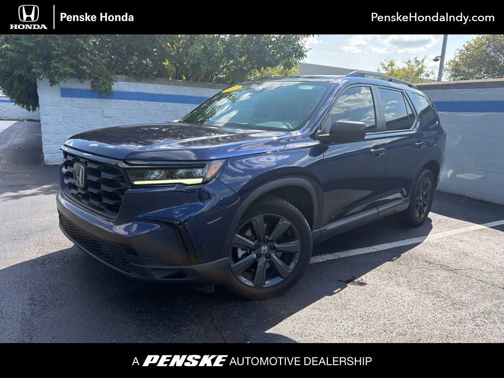 Certified 2025 Honda Pilot Sport