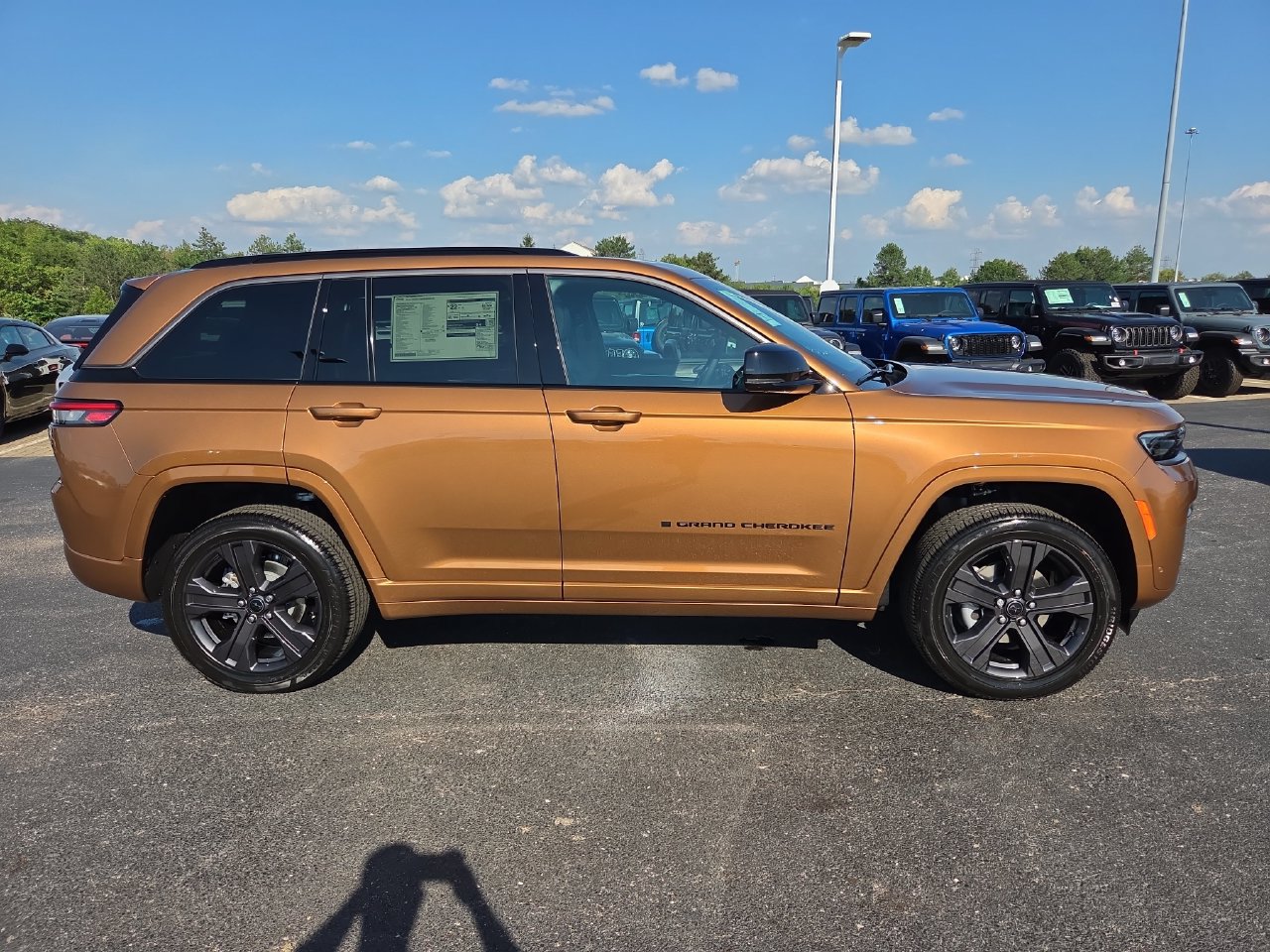 New 2027 Jeep Grand Cherokee Limited AWD/4WD image 31