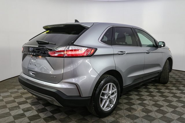 Used 2024 Ford Edge SEL w/ Convenience Package image 13