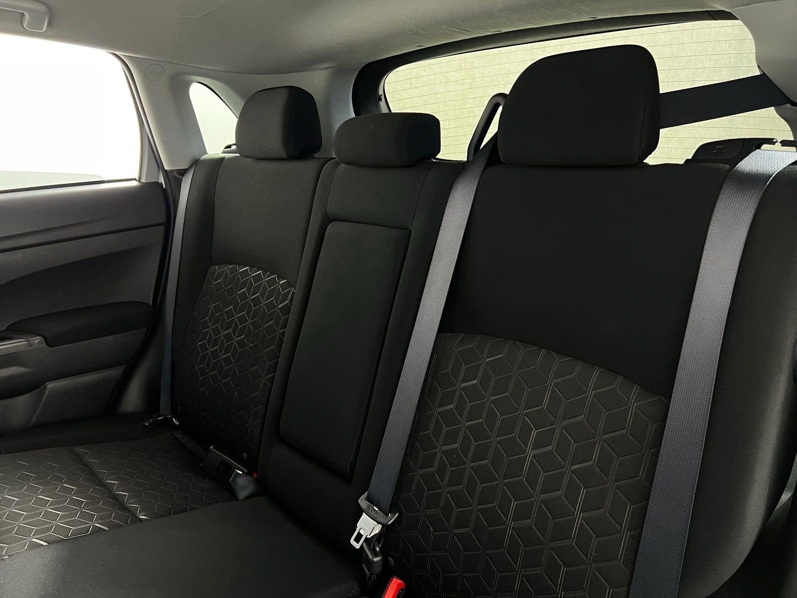 Used 2024 Mitsubishi Outlander Sport ES image 21