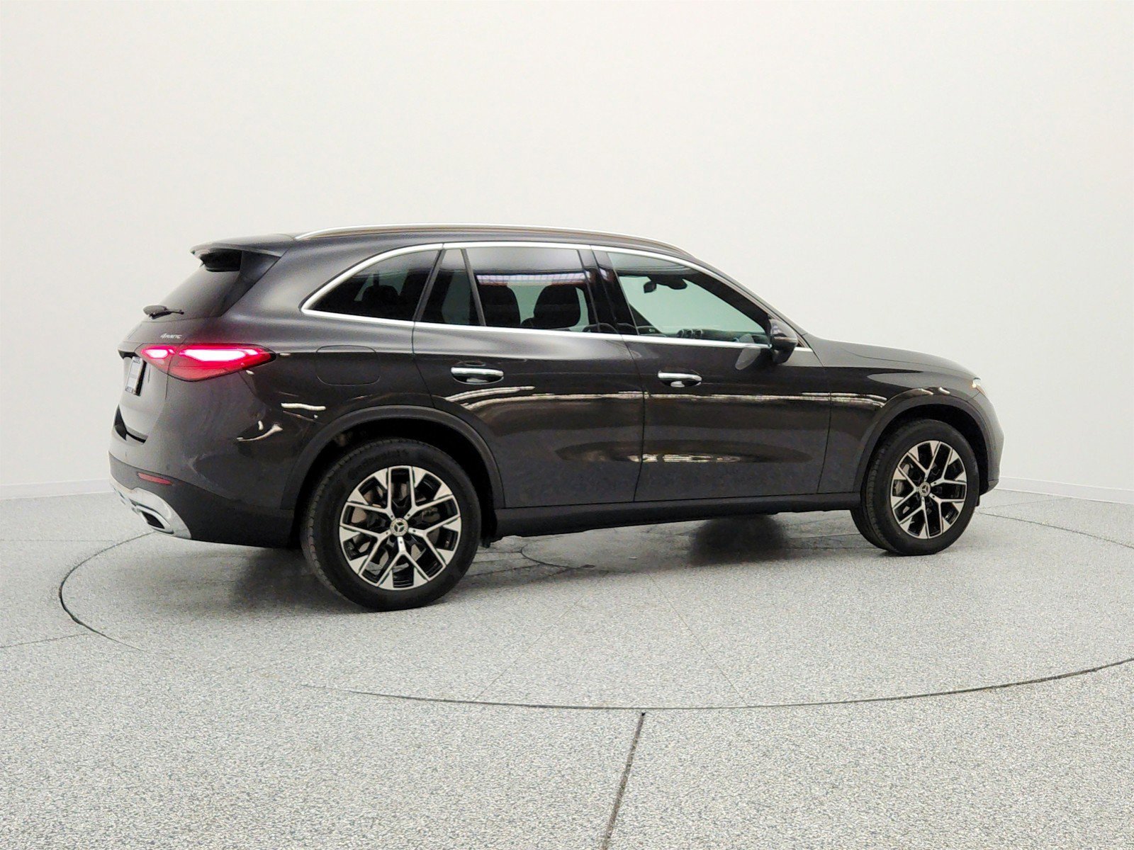 Certified 2025 Mercedes-Benz GLC 350e 4MATIC image 5
