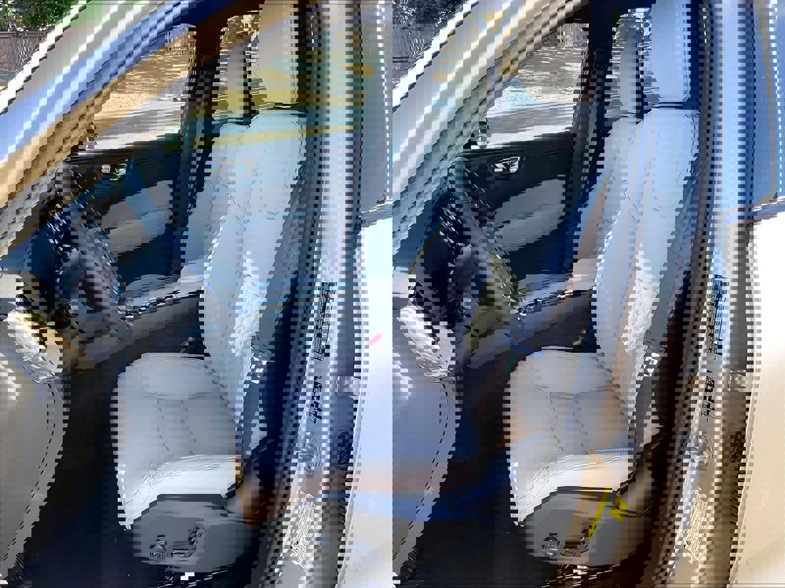 New 2026 Volvo XC60 B5 Plus w/ Protection Package Premier image 11