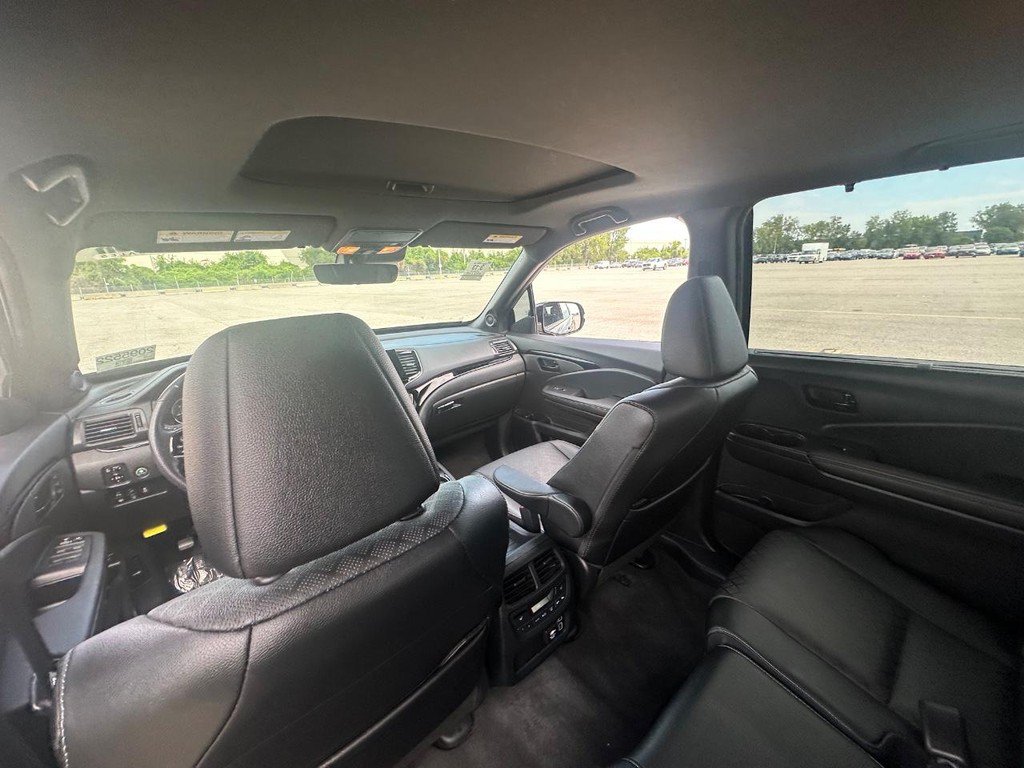Used 2023 Honda Passport Elite image 11
