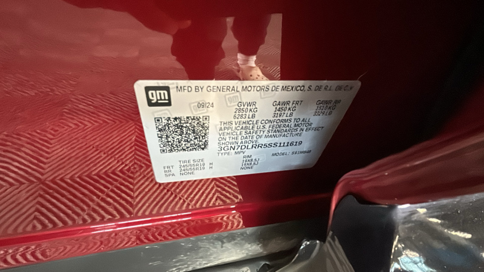 Used 2025 Chevrolet Equinox EV LT w/ Convenience Package AWD/4WD image 12