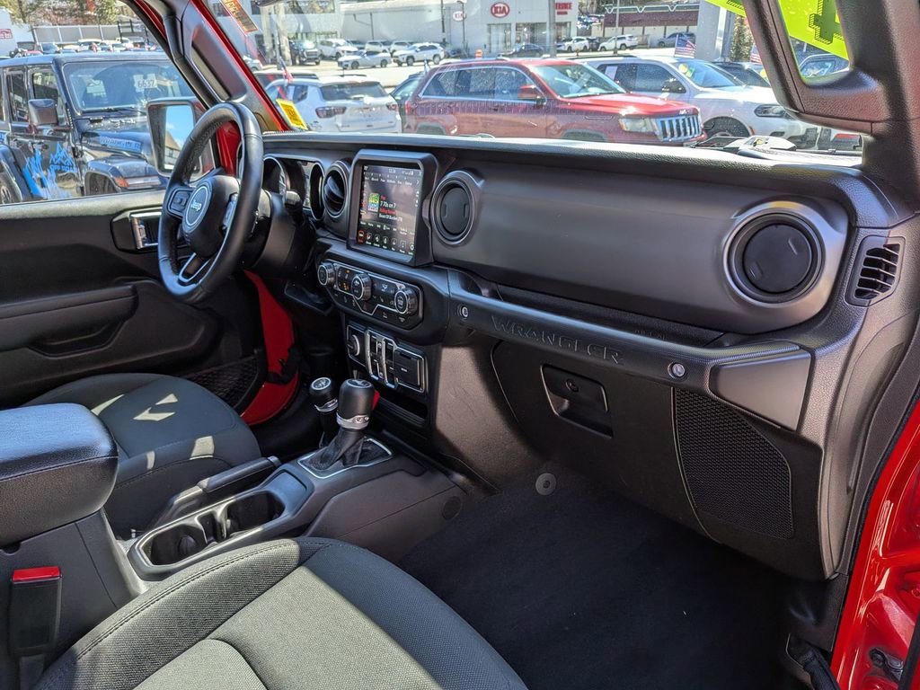 Used 2022 Jeep Wrangler Unlimited Sport image 25