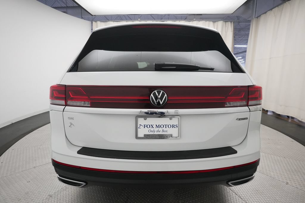 Used 2024 Volkswagen Atlas SE AWD/4WD image 25