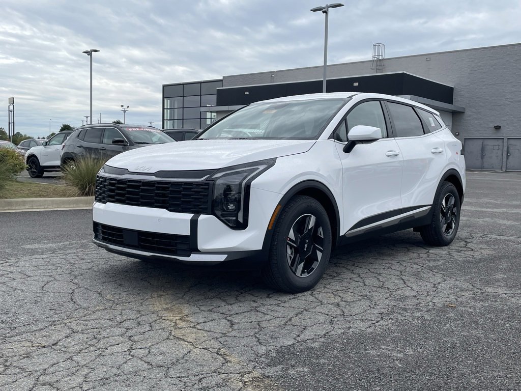 New 2026 Kia Sportage LX image 3