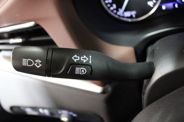 Used 2020 Buick Enclave Avenir w/ Avenir Technology Package image 39