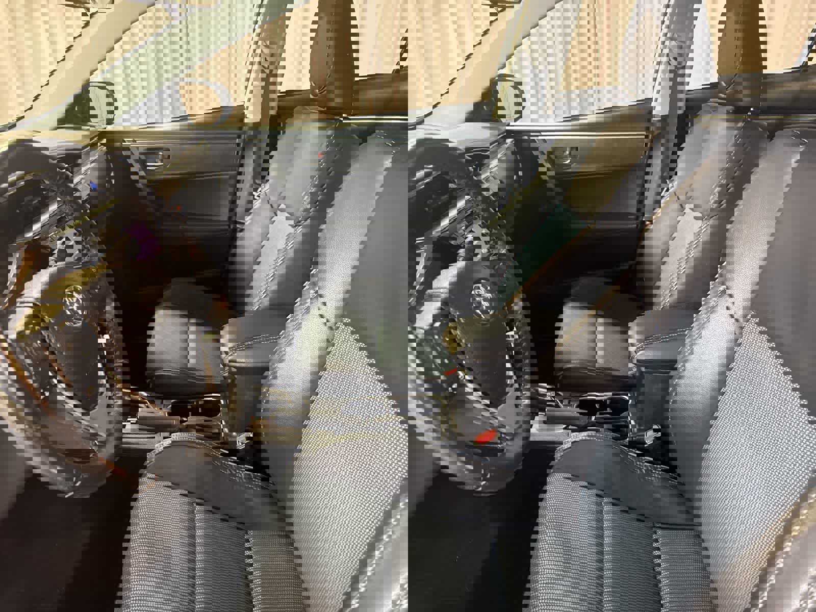 Used 2016 Toyota Corolla S image 20