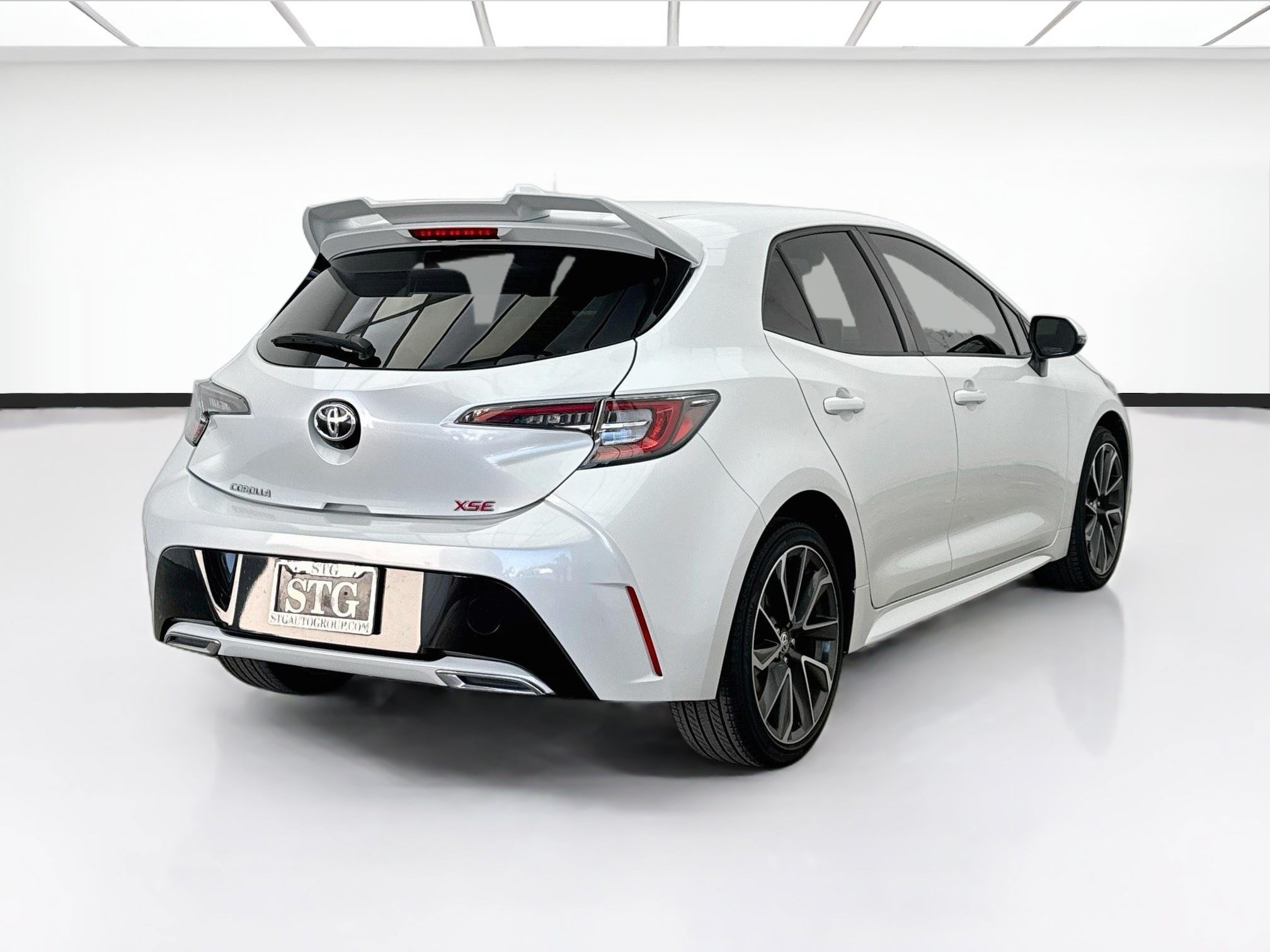 Used 2022 Toyota Corolla XSE FWD image 4