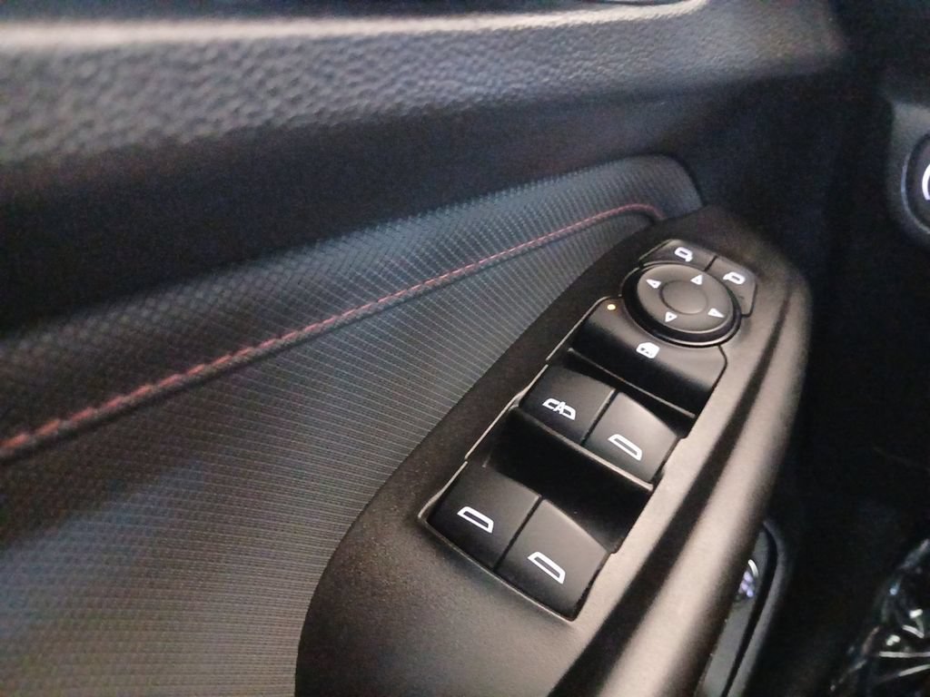 Used 2023 Chevrolet TrailBlazer RS w/ Sun and Liftgate Package FWD image 48