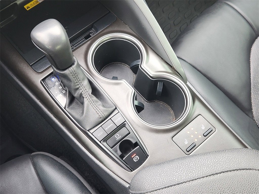 Used 2022 Toyota Camry XSE image 22