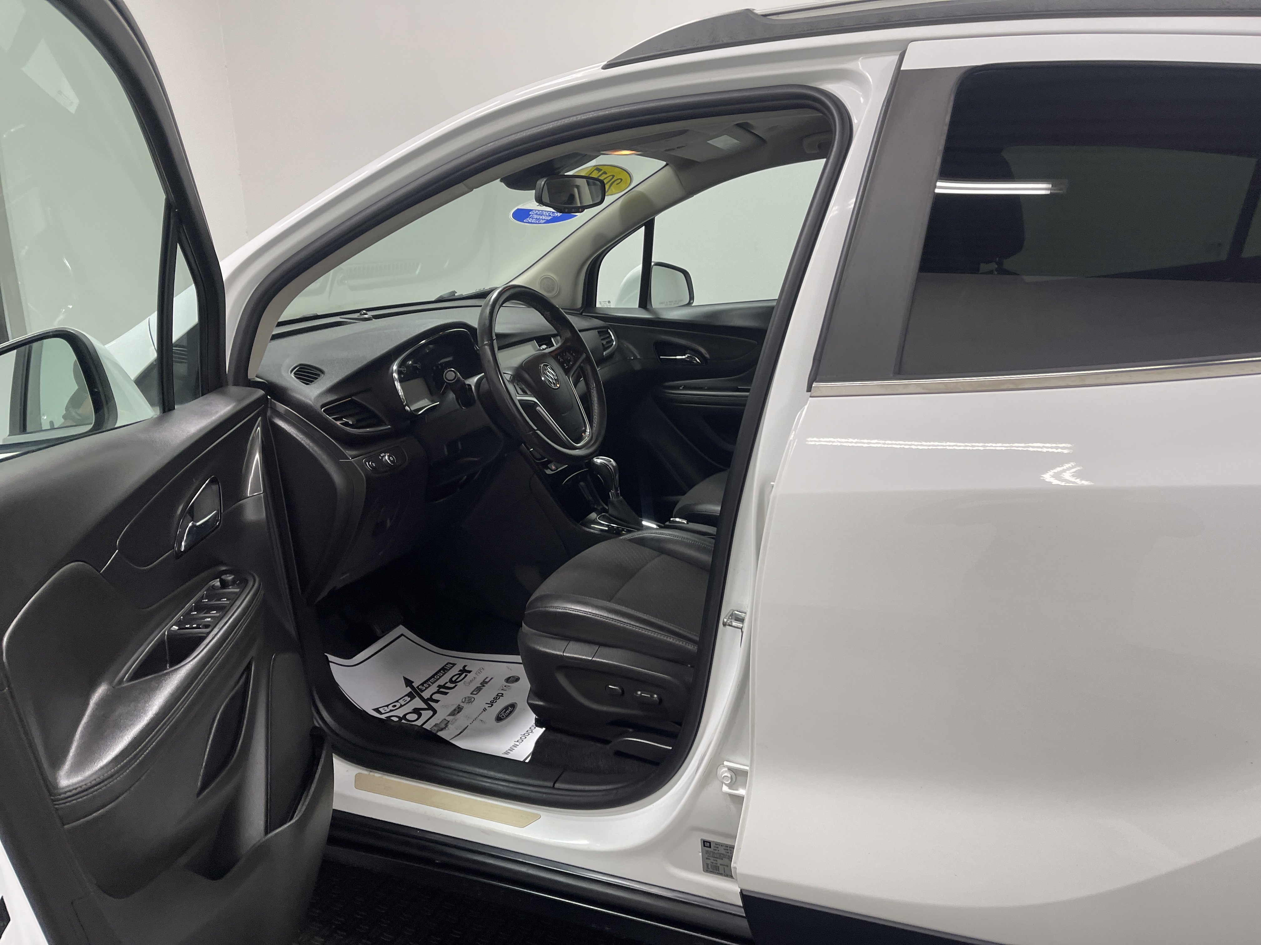 Used 2017 Buick Encore Preferred AWD/4WD image 9