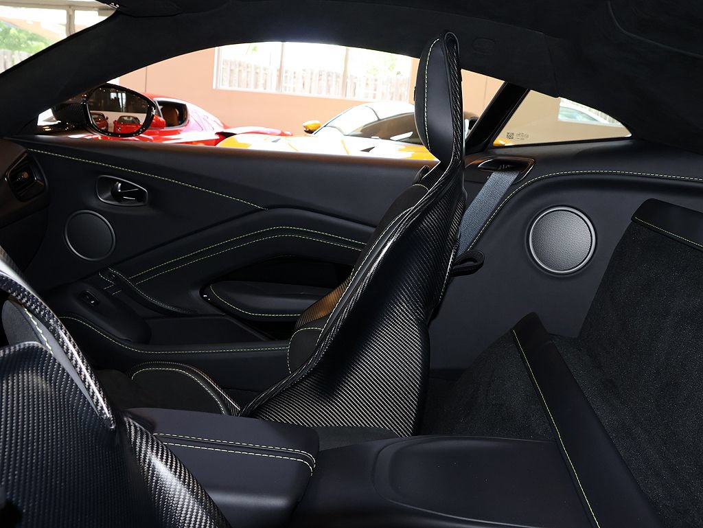 Used 2023 Aston Martin V12 Vantage RWD image 41