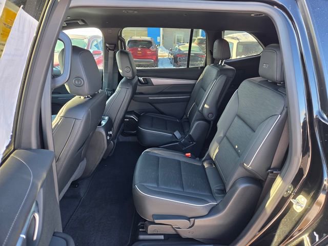 Used 2025 Buick Enclave Sport Touring image 18