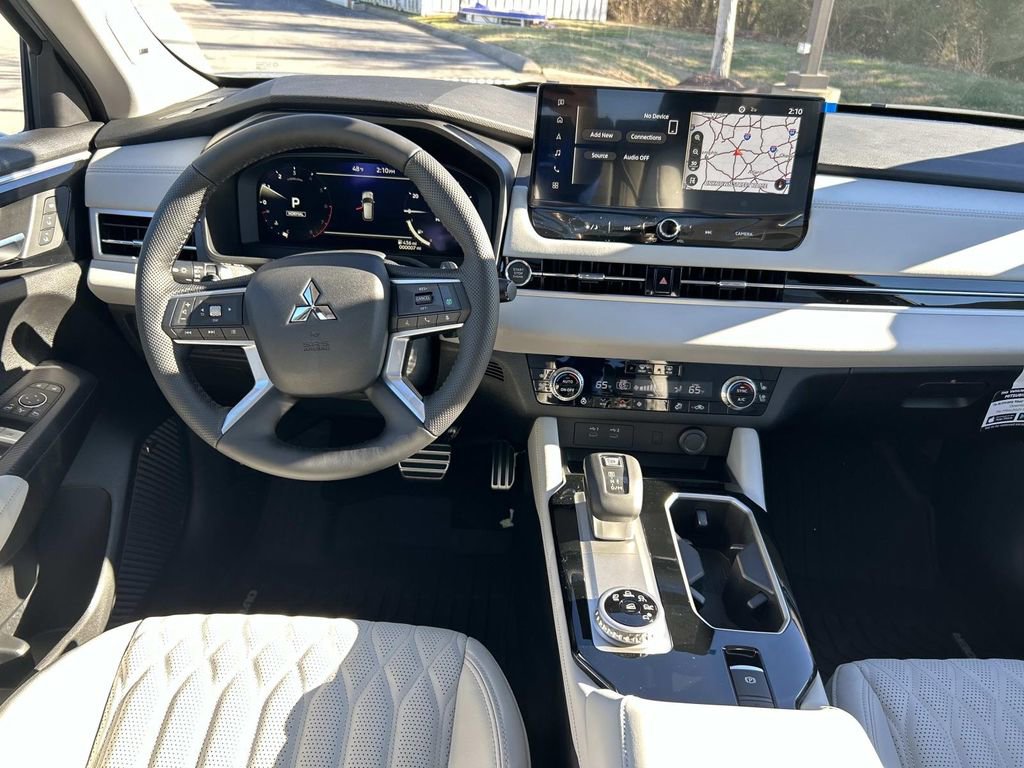 New 2026 Mitsubishi Outlander SEL FWD image 16