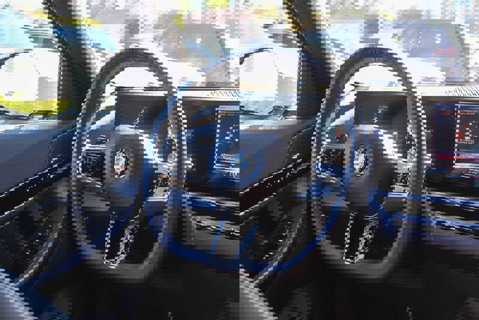 Used 2025 BMW 530i w/ M Sport Package image 15