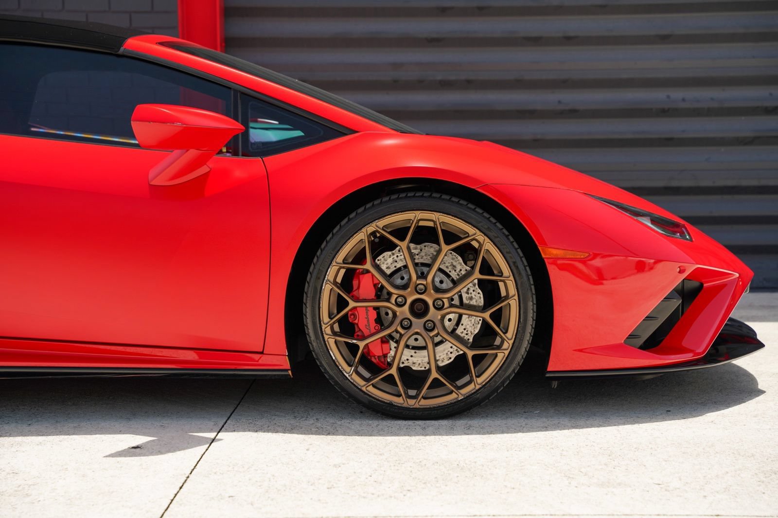Used 2022 Lamborghini Huracan EVO RWD image 19