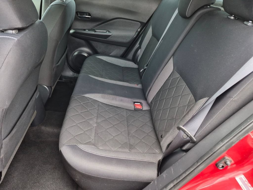 Used 2018 Nissan Kicks SV FWD image 21