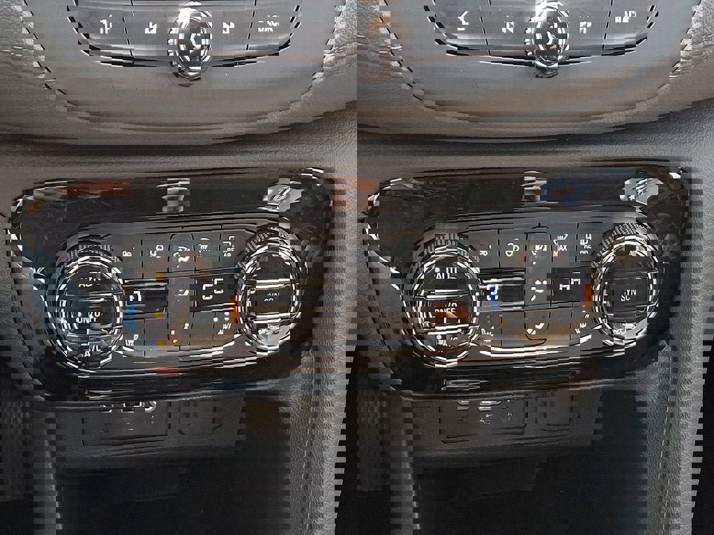 Certified 2023 Buick Encore GX Select w/ Sport Touring Package image 17