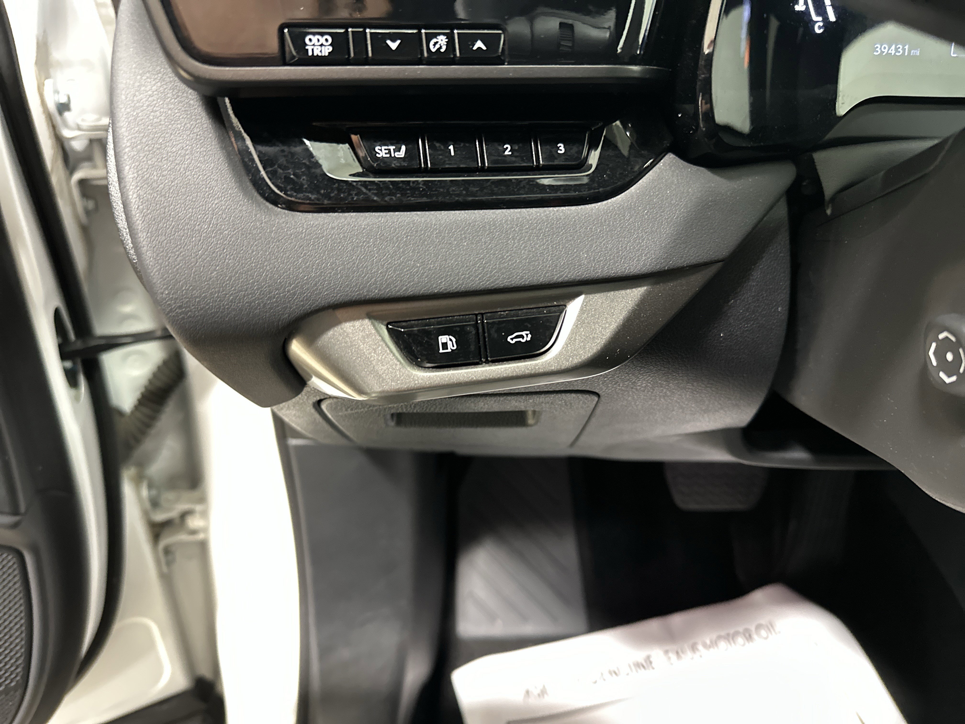 Certified 2023 Lexus RX 350 AWD w/ Accessory Package image 37
