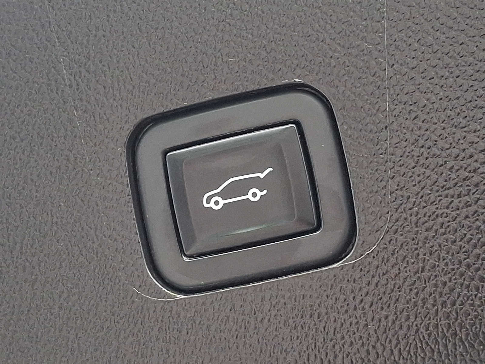 Used 2021 Chevrolet Traverse LT w/ LT Premium Package AWD/4WD image 29