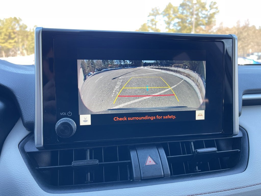 Used 2024 Toyota RAV4 XLE w/ Convenience Package image 11