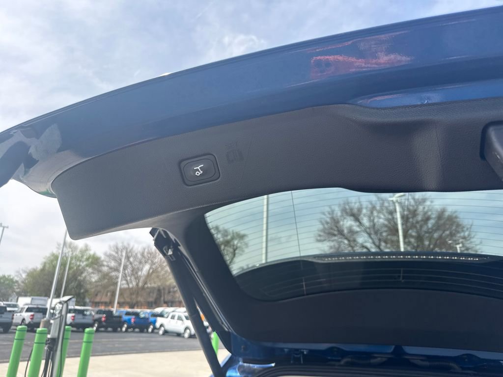 Used 2024 Ford Edge SEL w/ Convenience Package image 14